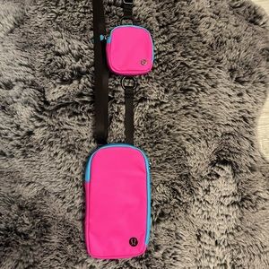 Lululemon cross body wallet cellphone holder bag